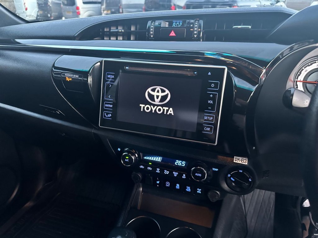 Used Toyota Hilux 2019 for sale - 77176505: Photo 21