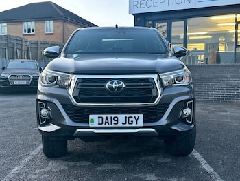 Used Toyota Hilux 2019 for sale - 77176505: Photo