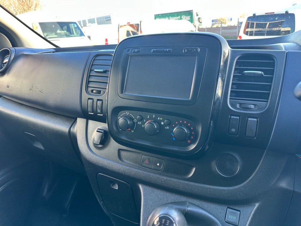 Used Vauxhall Vivaro 2017 for sale - 77176497: Photo 14