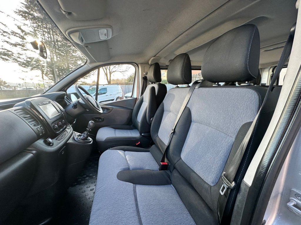 Used Vauxhall Vivaro 2017 for sale - 77176497: Photo 16