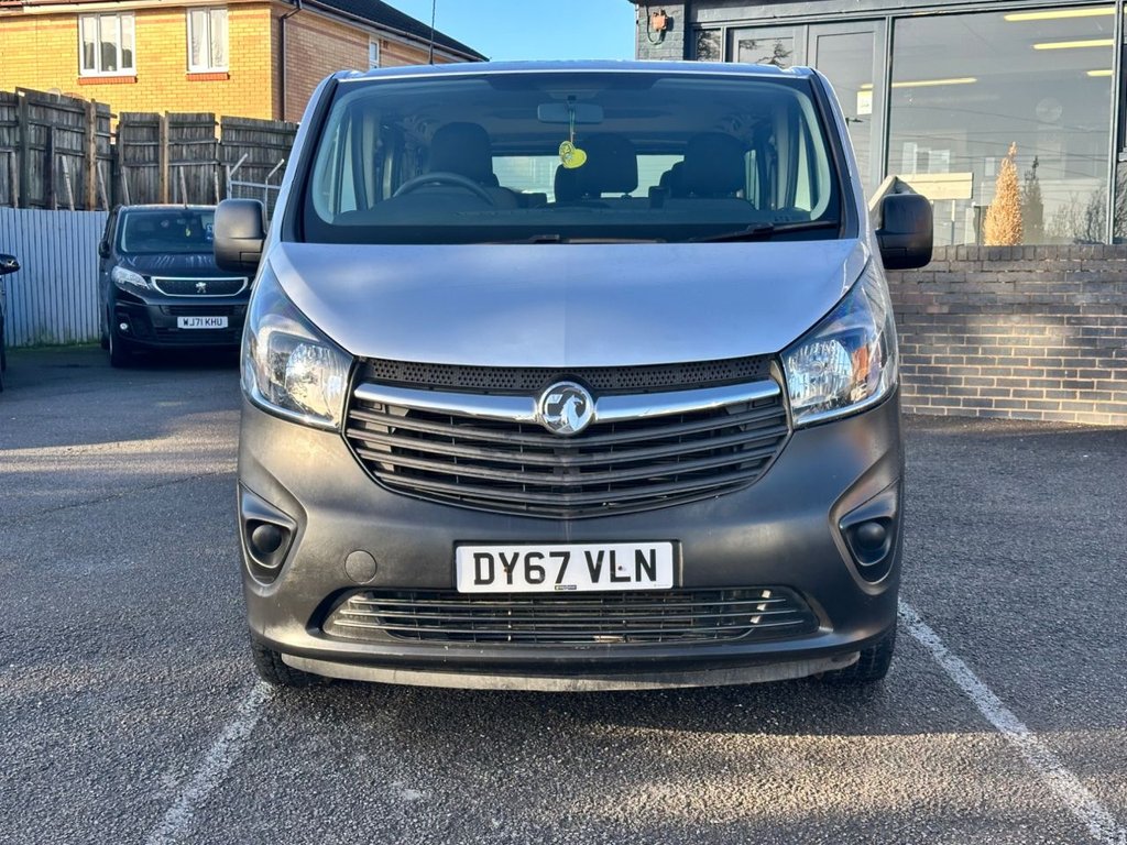Used Vauxhall Vivaro 2017 for sale - 77176497: Photo 2