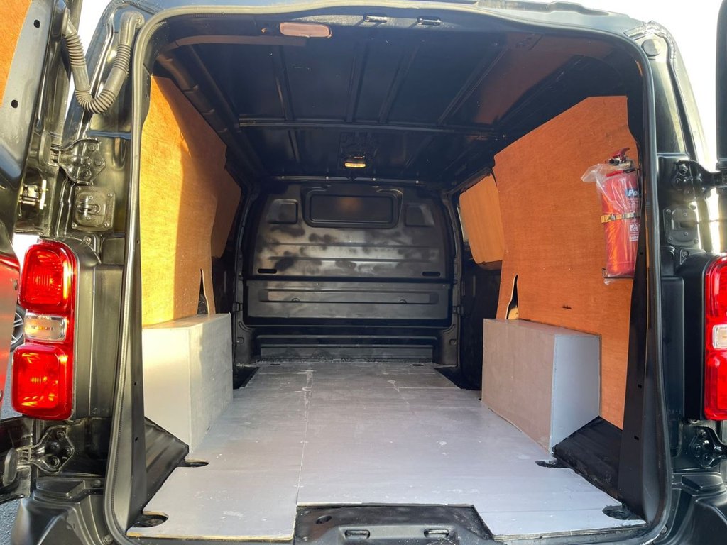 Used Vauxhall Vivaro 2020 for sale - 77666898: Photo 12