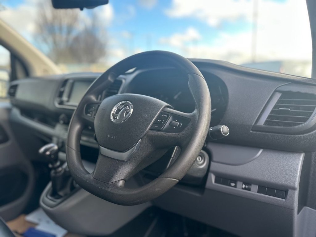 Used Vauxhall Vivaro 2020 for sale - 77188473: Photo 12