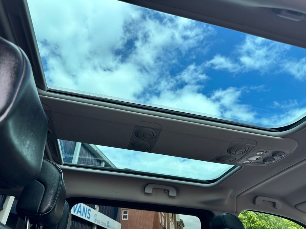 Used Peugeot Traveller 2019 for sale - 77176483: Photo 21