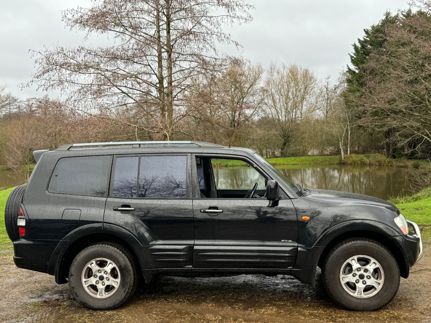 Used Mitsubishi Shogun 2002 for sale - 77213664: Photo 4