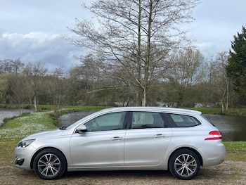 Used Peugeot 308 2016 for sale - 79575893: Photo