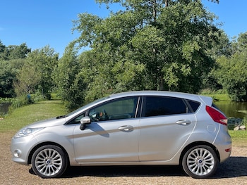 Used Ford Fiesta 2011 for sale - 79073408: Photo