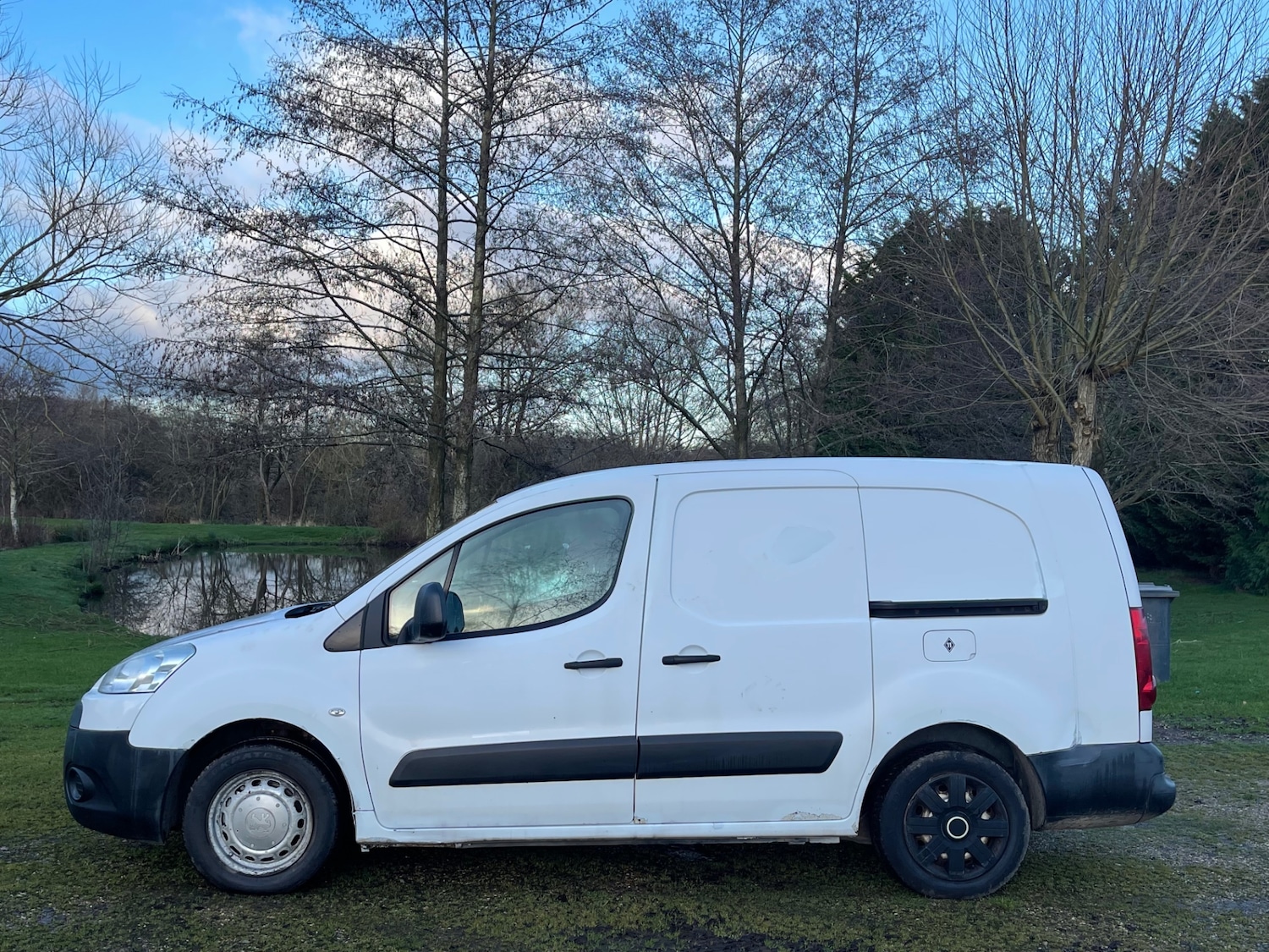 Used Peugeot Partner 2011 for sale - 76275983: Photo 4