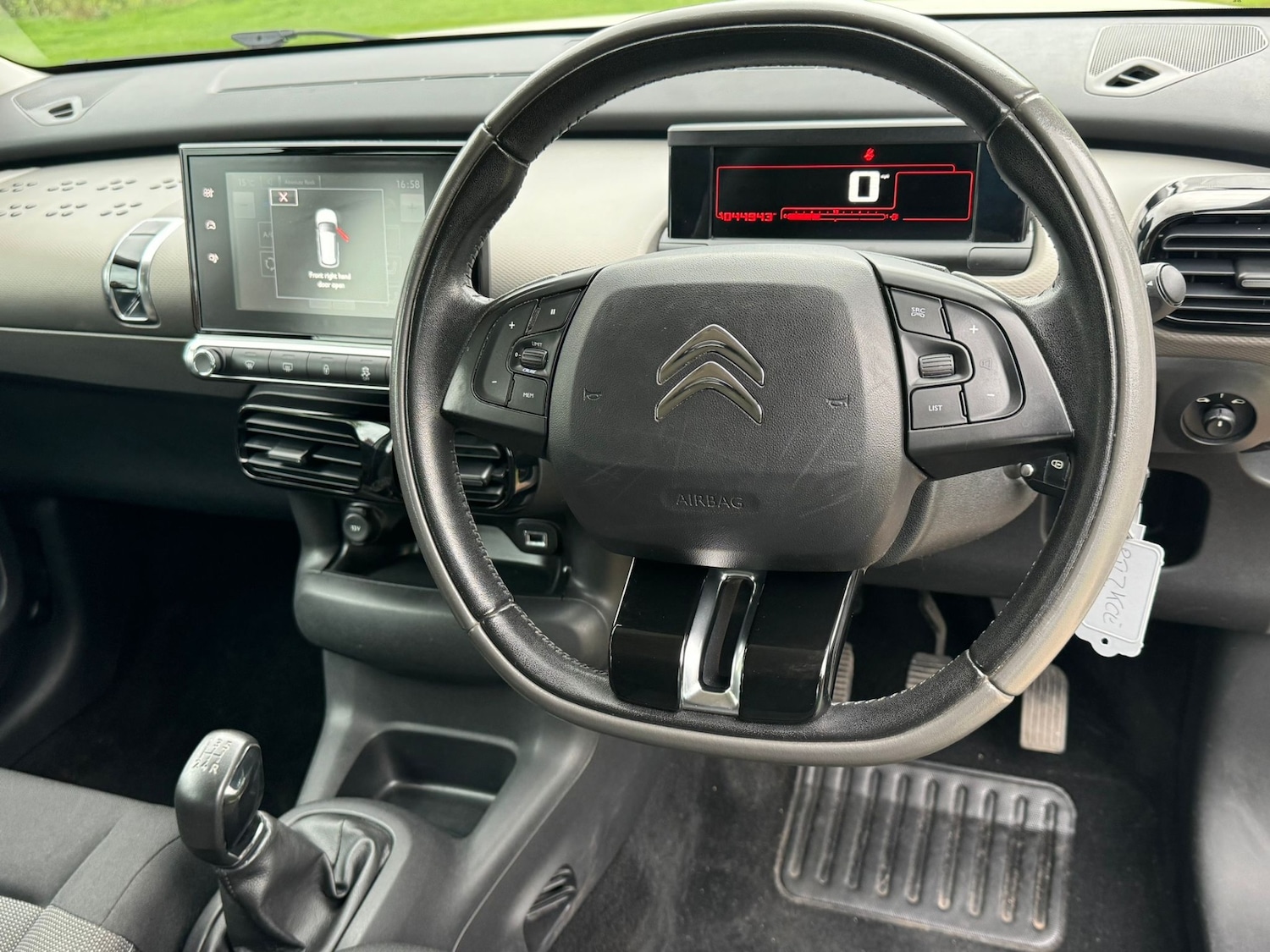 Used Citroen C4 Cactus 2017 for sale - 76237490: Photo 10