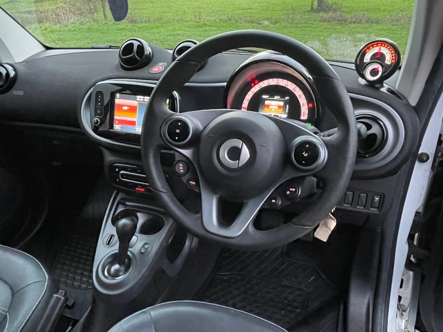 Used smart fortwo 2019 for sale - 76596535: Photo 9