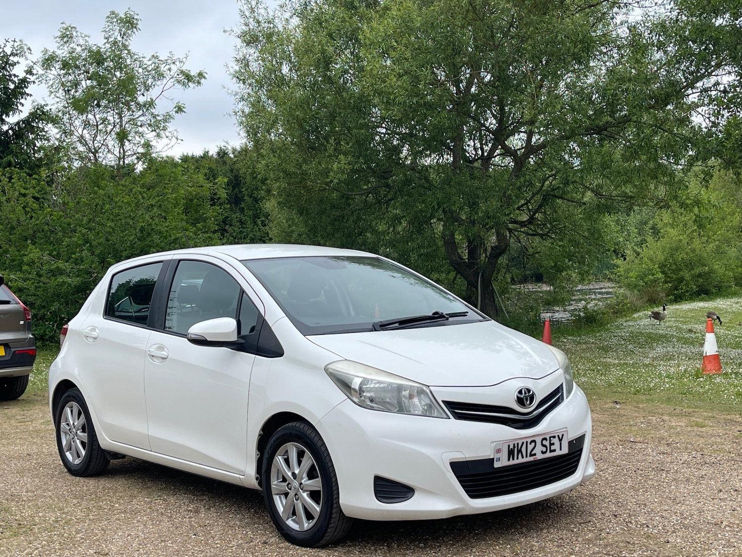 Used Toyota Yaris 2012 for sale - 76258937: Photo 1