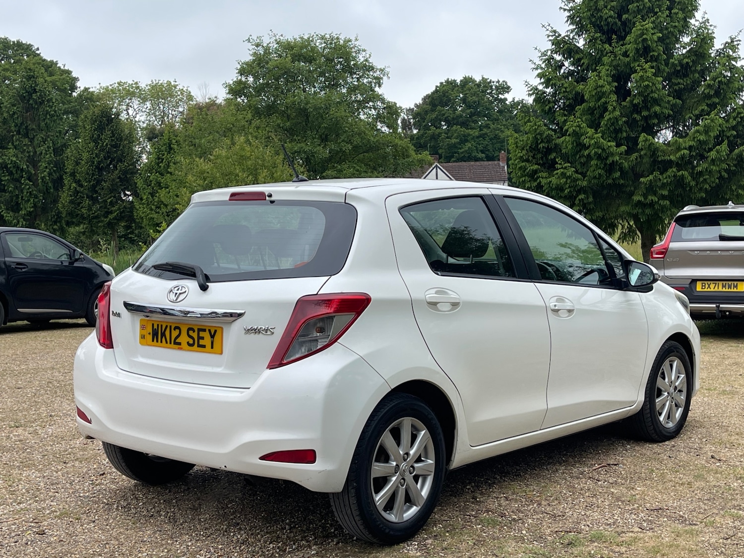 Used Toyota Yaris 2012 for sale - 76258937: Photo 6