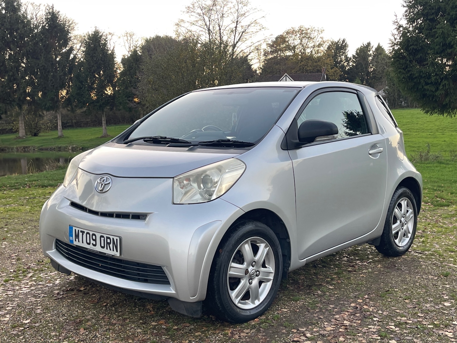 Used Toyota IQ 2009 for sale - 76606818: Photo 2