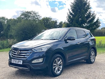 Used Hyundai Santa Fe 2015 for sale - 79780172: Photo