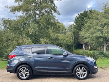 Used Hyundai Santa Fe 2015 for sale - 79780172: Photo