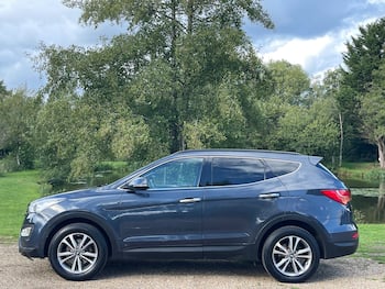 Used Hyundai Santa Fe 2015 for sale - 79780172: Photo