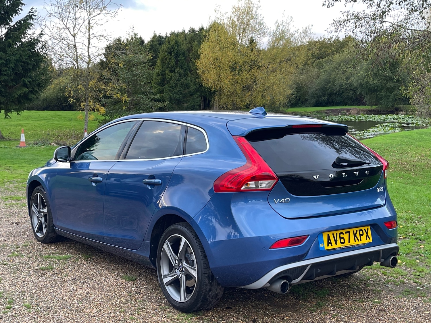 Used Volvo V40 2017 for sale - 76380367: Photo 6