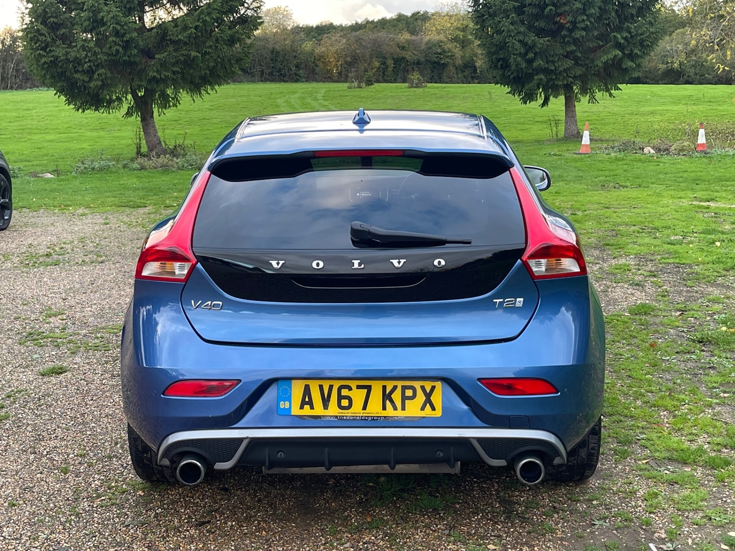 Used Volvo V40 2017 for sale - 76380367: Photo 7