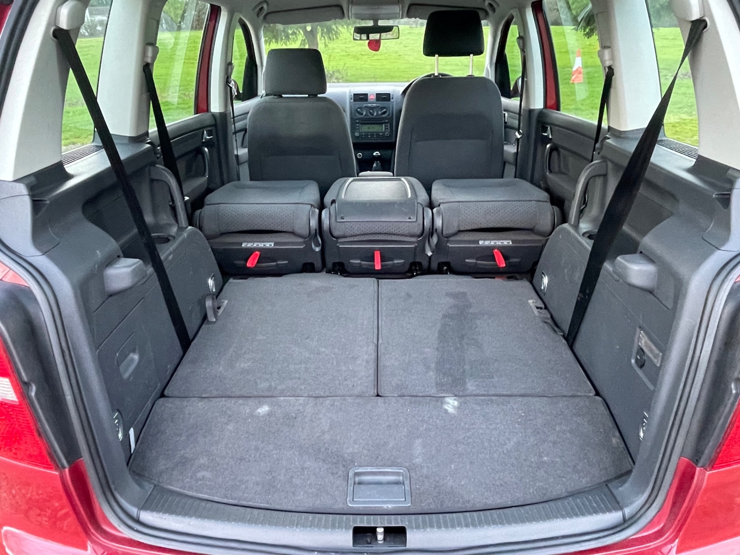 Used Volkswagen Touran 2005 for sale - 76941907: Photo 11