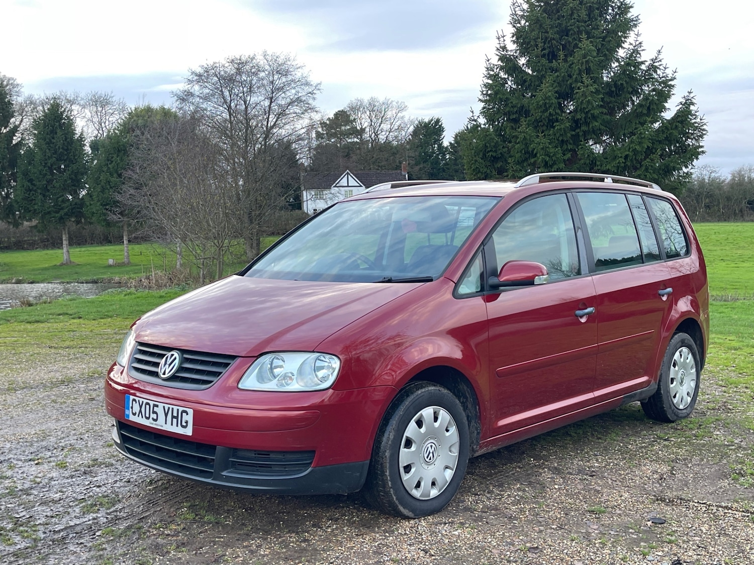Used Volkswagen Touran 2005 for sale - 76941907: Photo 2