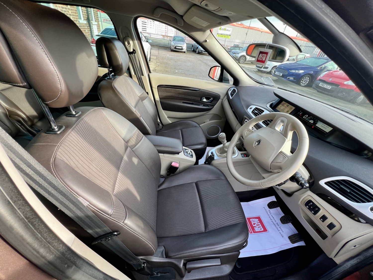 Used Renault Scenic 2011 for sale - 77207318: Photo 12