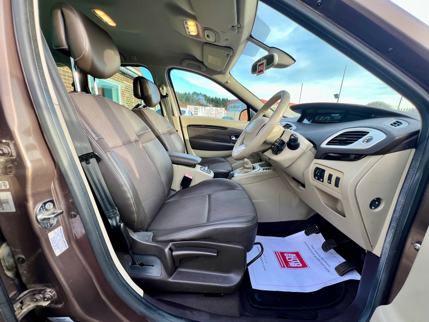 Used Renault Scenic 2011 for sale - 77207318: Photo 15