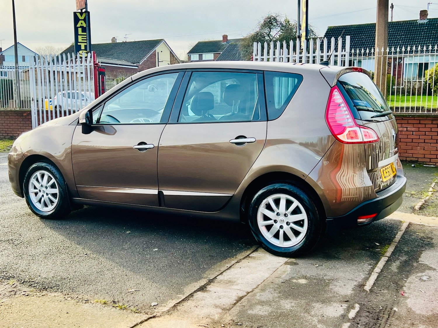 Used Renault Scenic 2011 for sale - 77207318: Photo 3