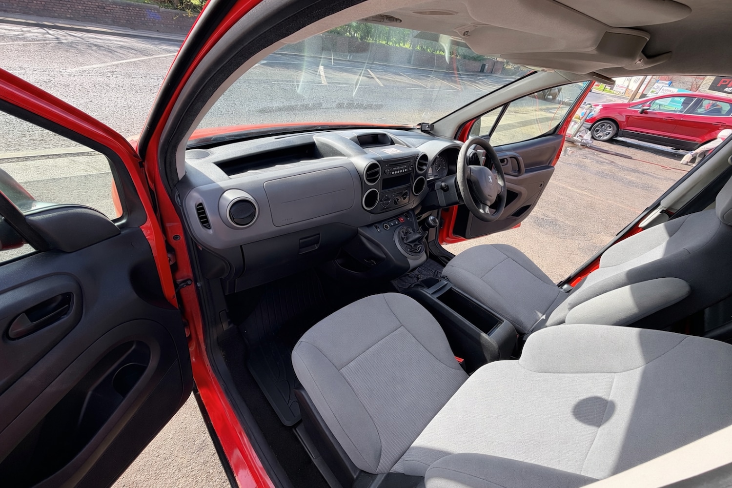 Used Peugeot Partner 2012 for sale - 78125366: Photo 11