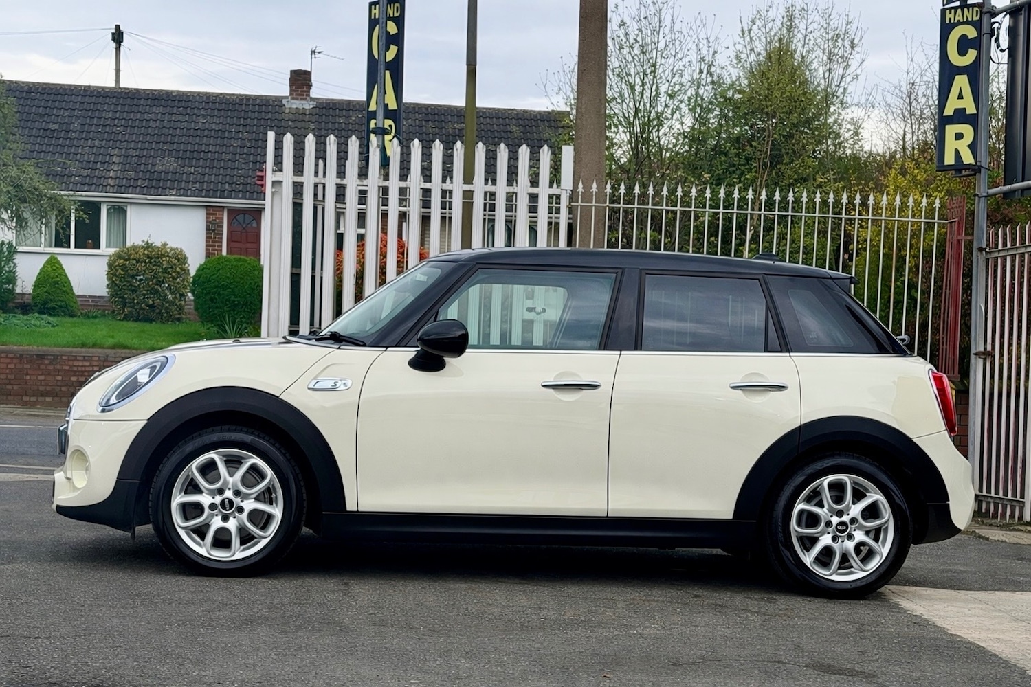 Used MINI Hatch 2019 for sale - 78184161: Photo 12