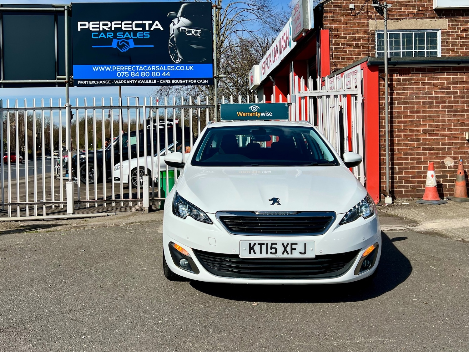 Used Peugeot 308 2015 for sale - 76418604: Photo 11