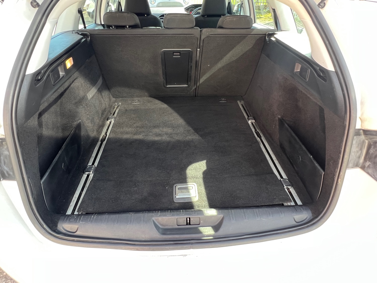 Used Peugeot 308 2015 for sale - 76418604: Photo 14