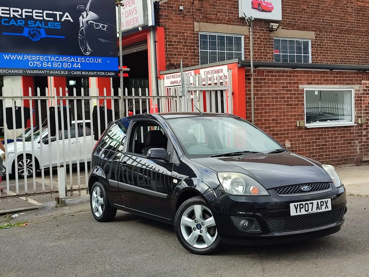 Used Ford Fiesta 2007 for sale - 76837577: Photo 3