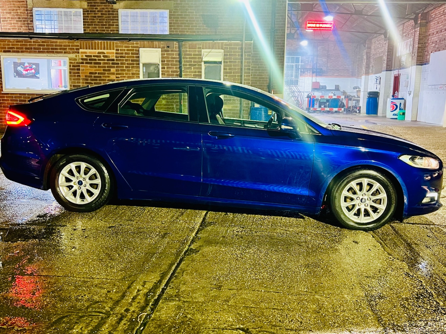 Used Ford Mondeo 2015 for sale - 76985224: Photo 10