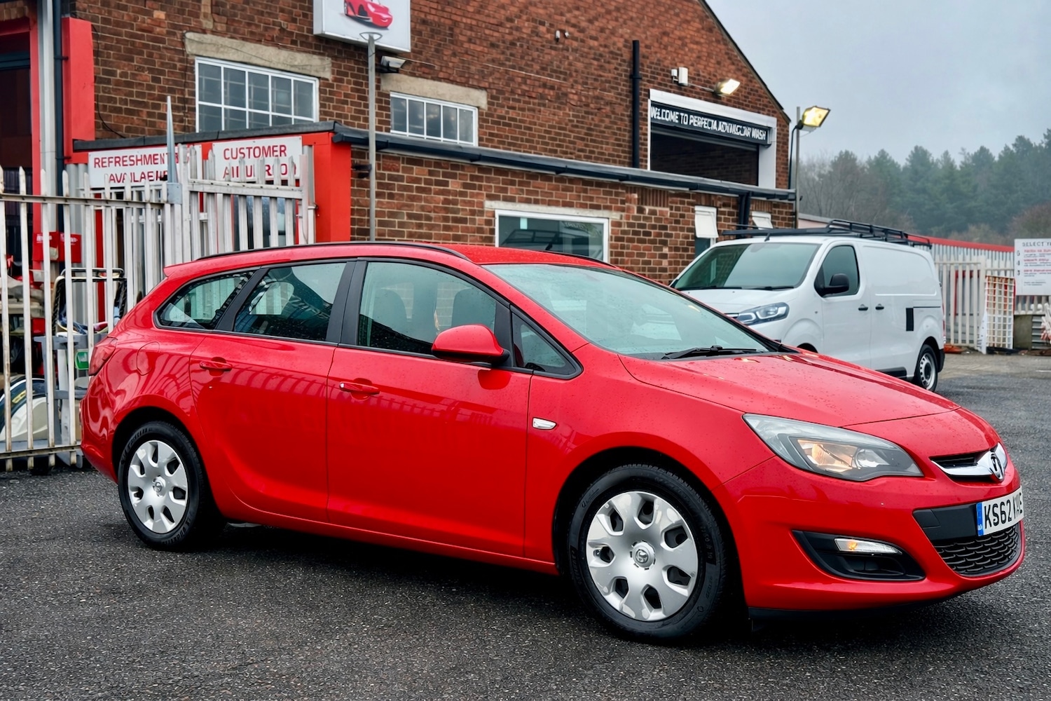 Used Vauxhall Astra 2013 for sale - 77438713: Photo 7