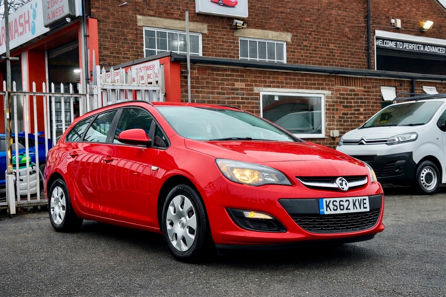 Used Vauxhall Astra 2013 for sale - 77438713: Photo 8