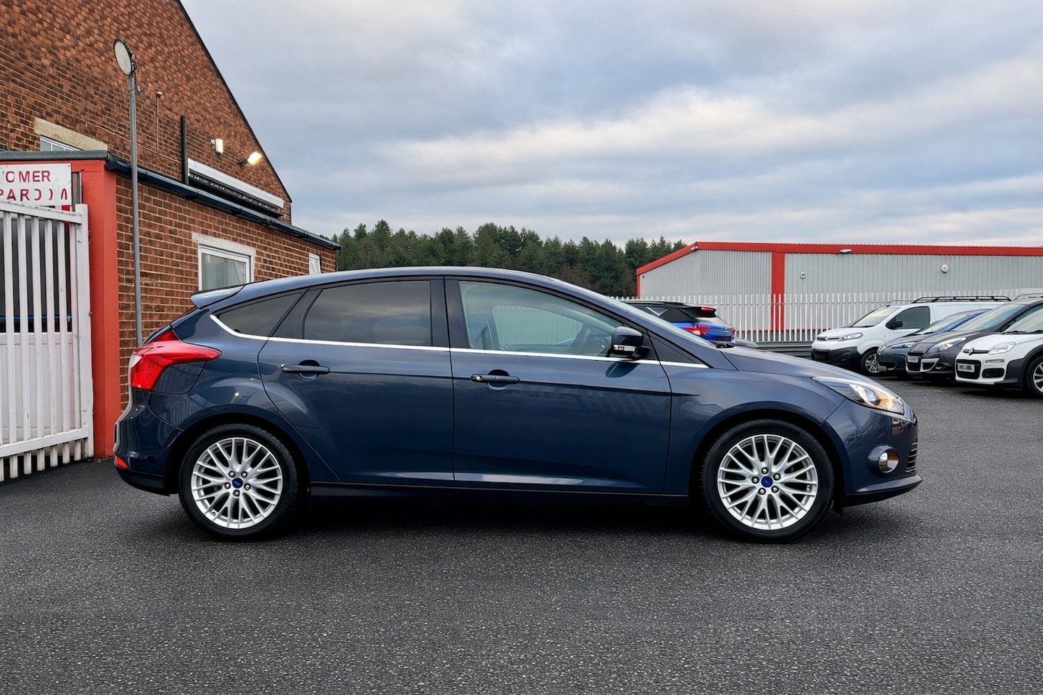 Used Ford Focus 2013 for sale - 77242024: Photo 8