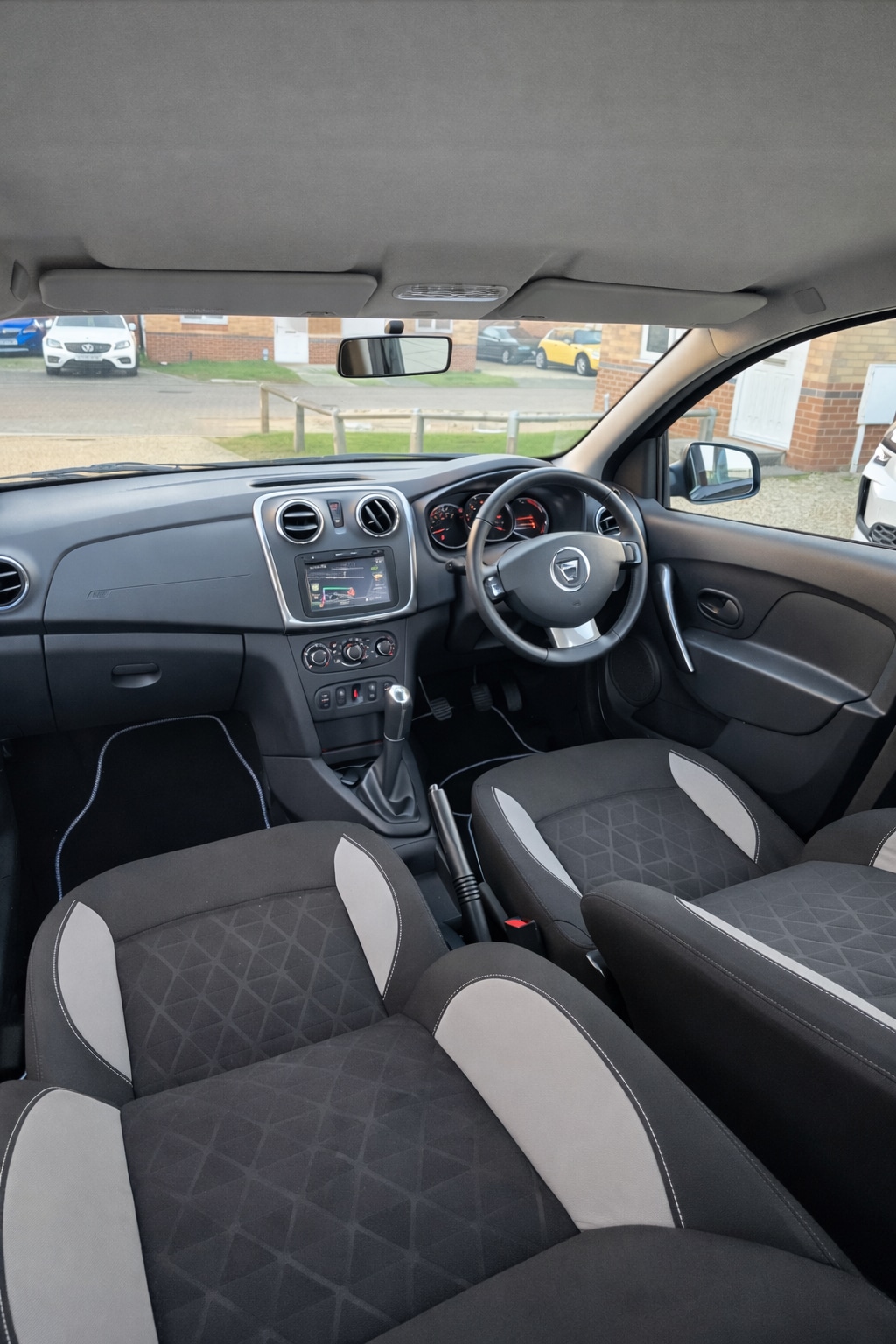 Used Dacia Sandero Stepway 2014 for sale - 77253568: Photo 12