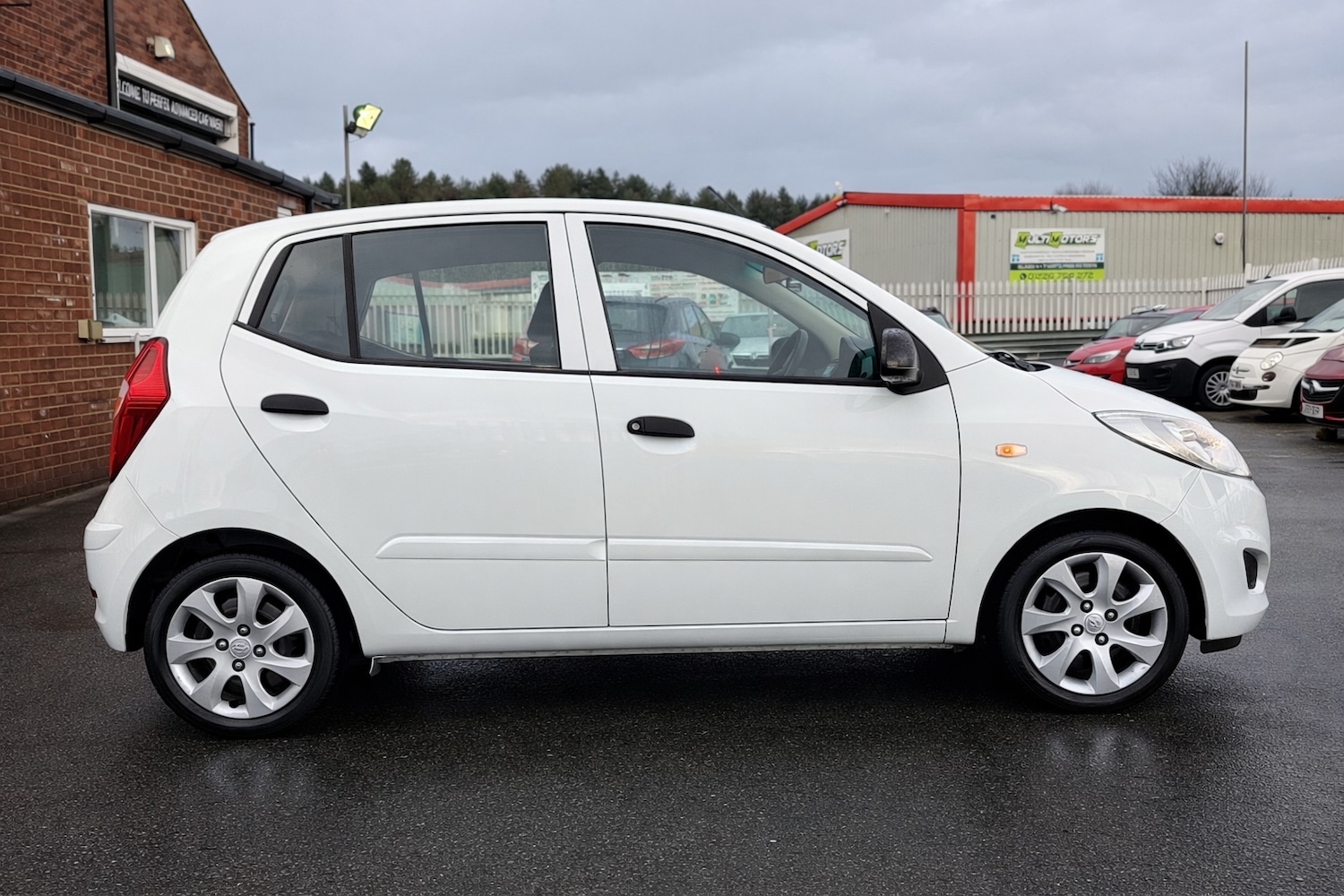 Used Hyundai i10 2013 for sale - 77626339: Photo 7