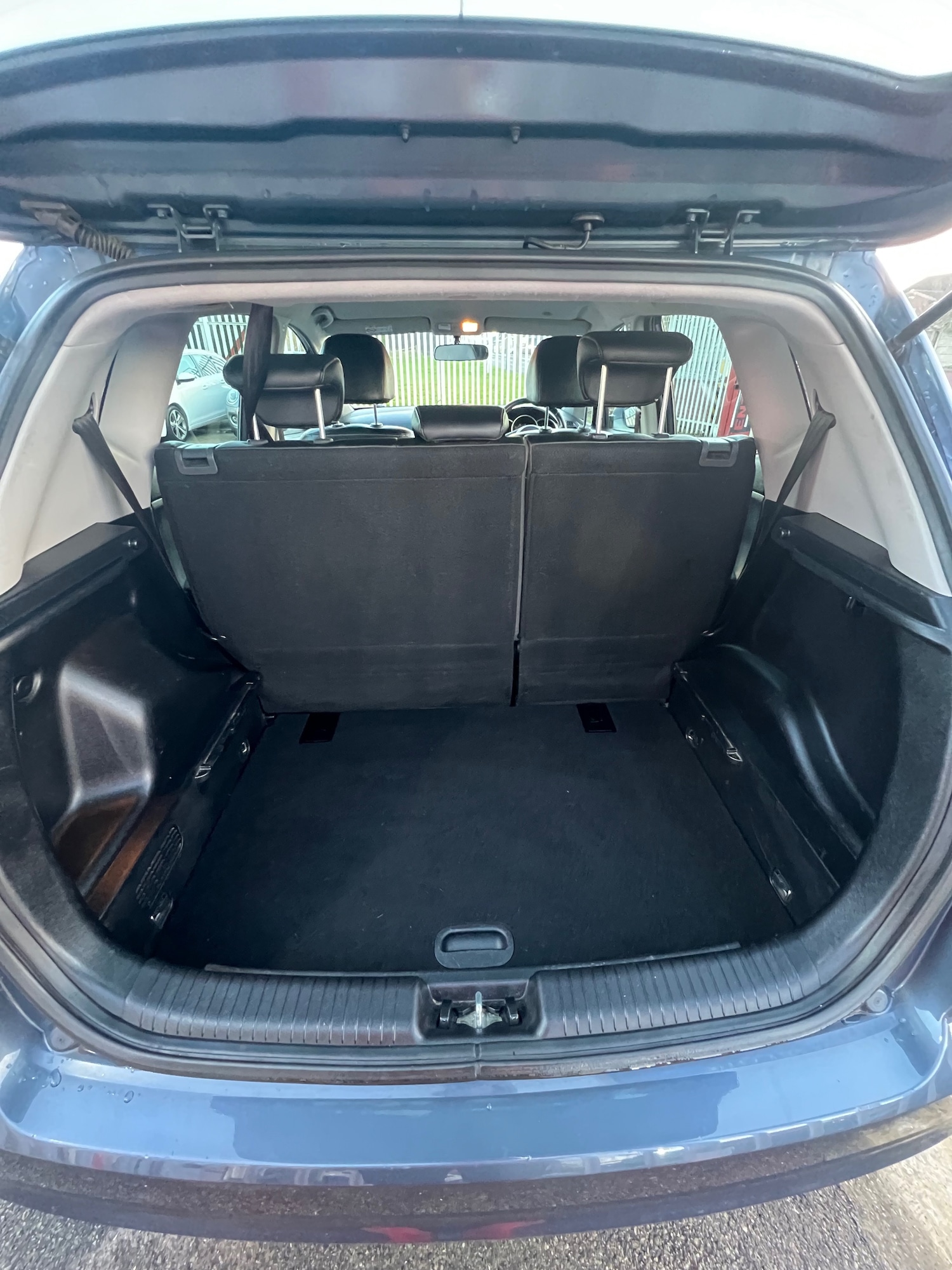 Used Kia Venga 2015 for sale - 76963098: Photo 22