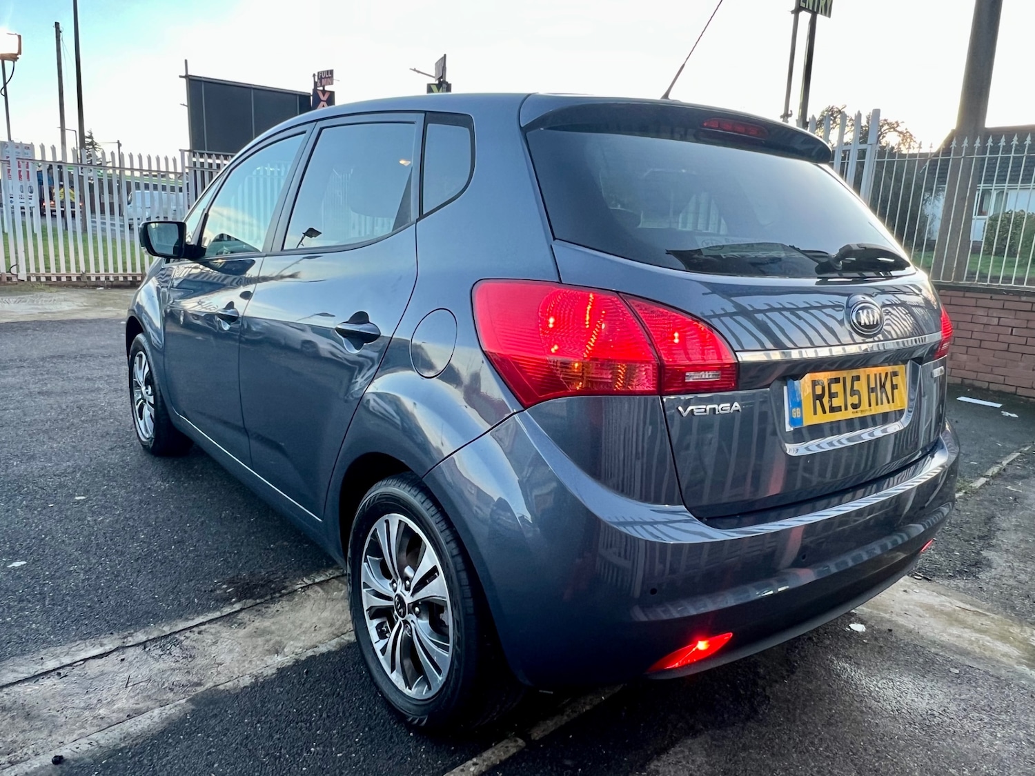 Used Kia Venga 2015 for sale - 76963098: Photo 9