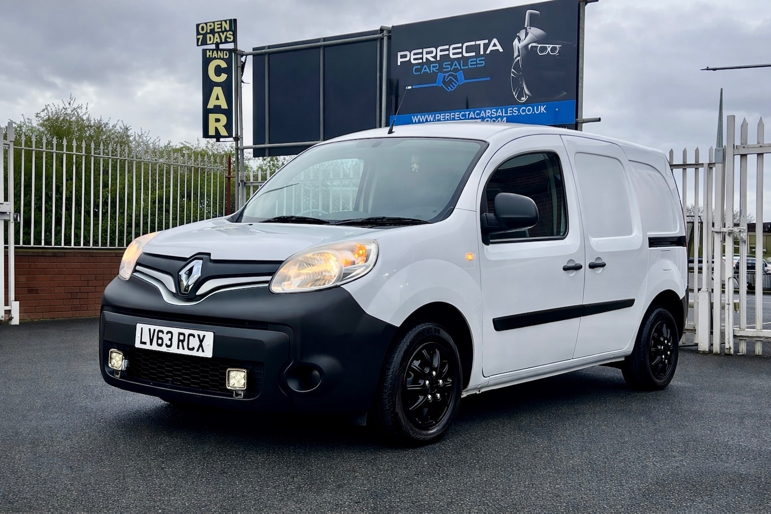Used Renault Kangoo 2013 for sale - 78183099: Photo 1