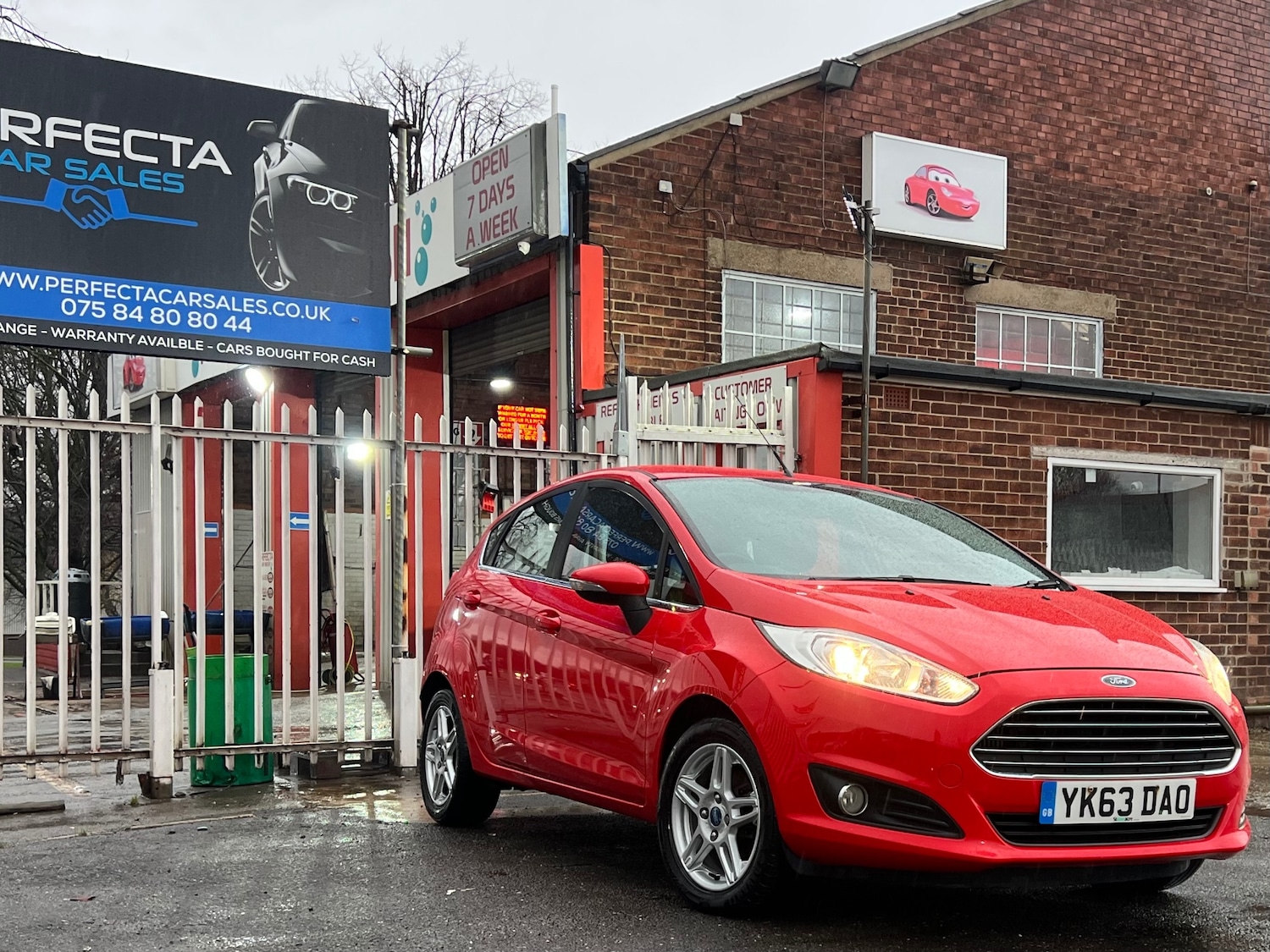 Used Ford Fiesta 2013 for sale - 76830706: Photo 1