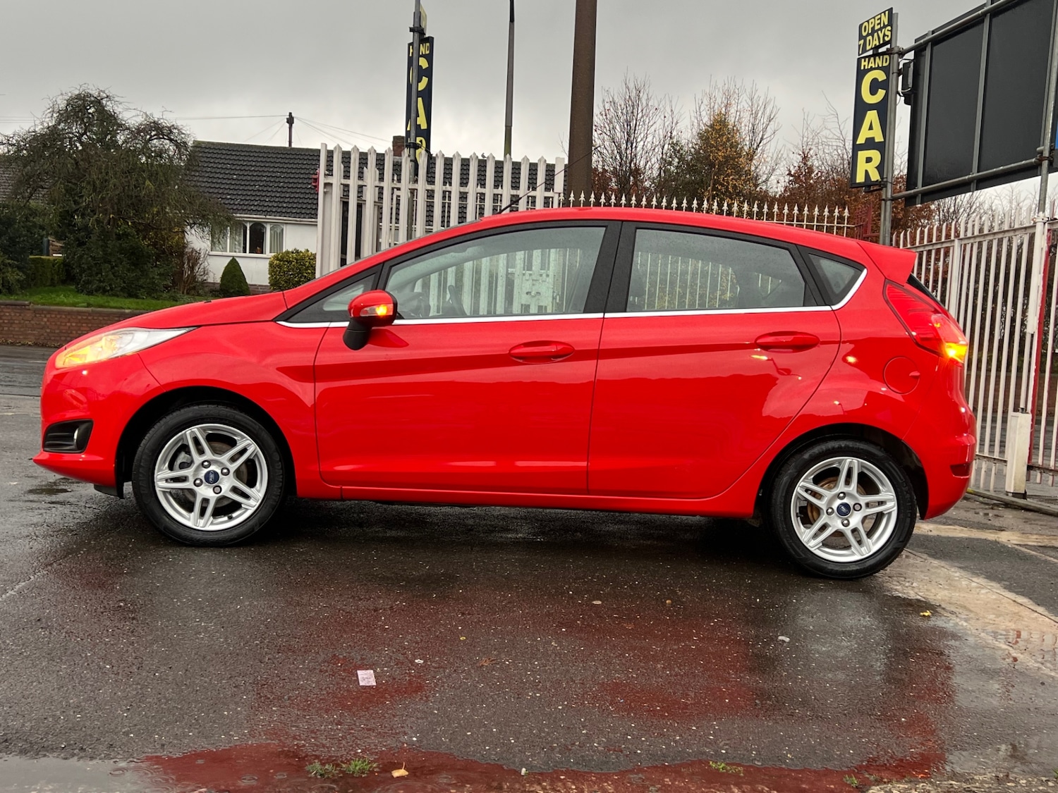 Used Ford Fiesta 2013 for sale - 76830706: Photo 6