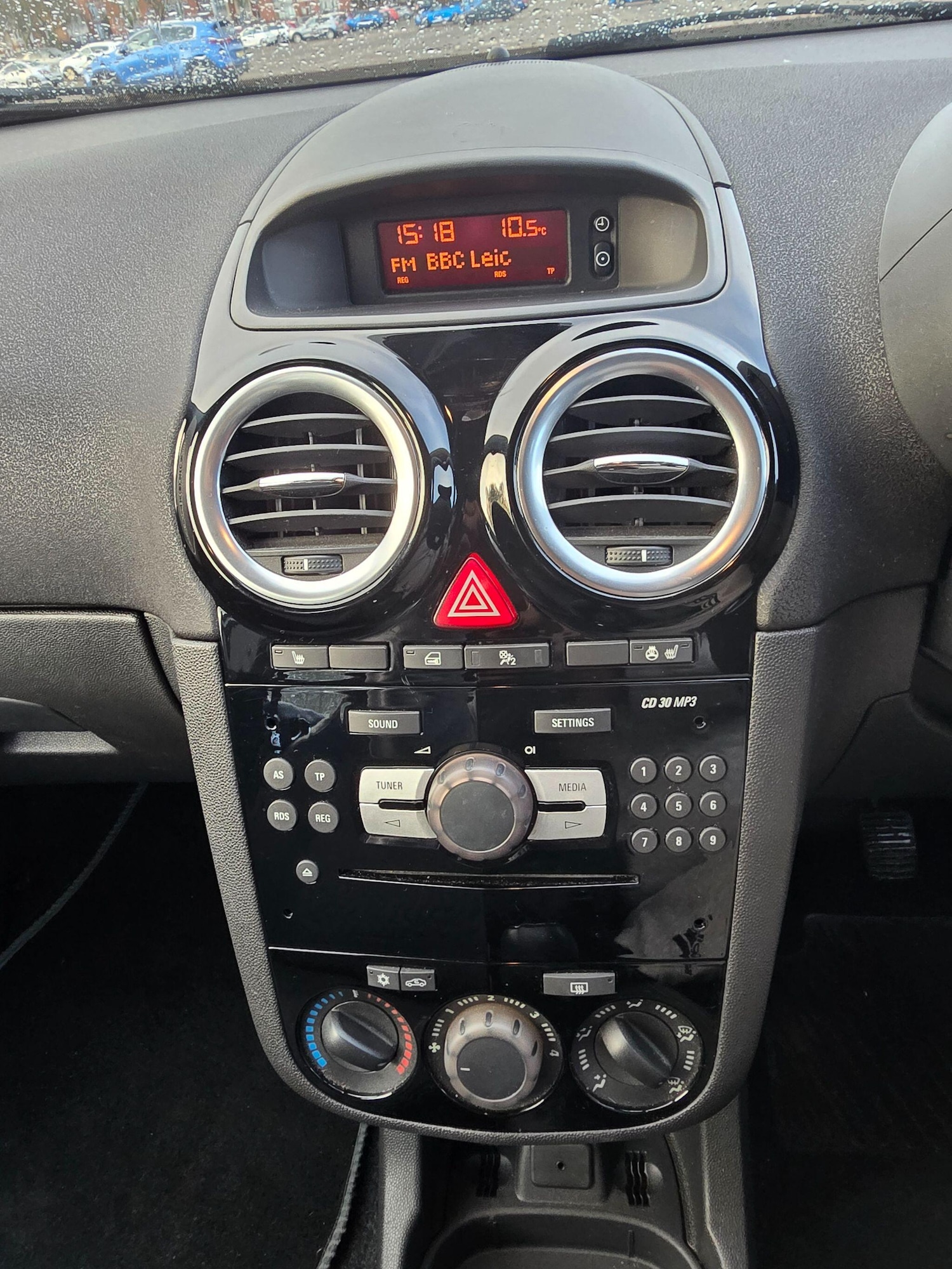 Used Vauxhall Corsa 2014 for sale - 77237686: Photo 32