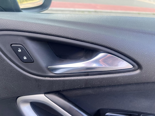 Used Vauxhall Astra 2017 for sale - 75646483: Photo 43
