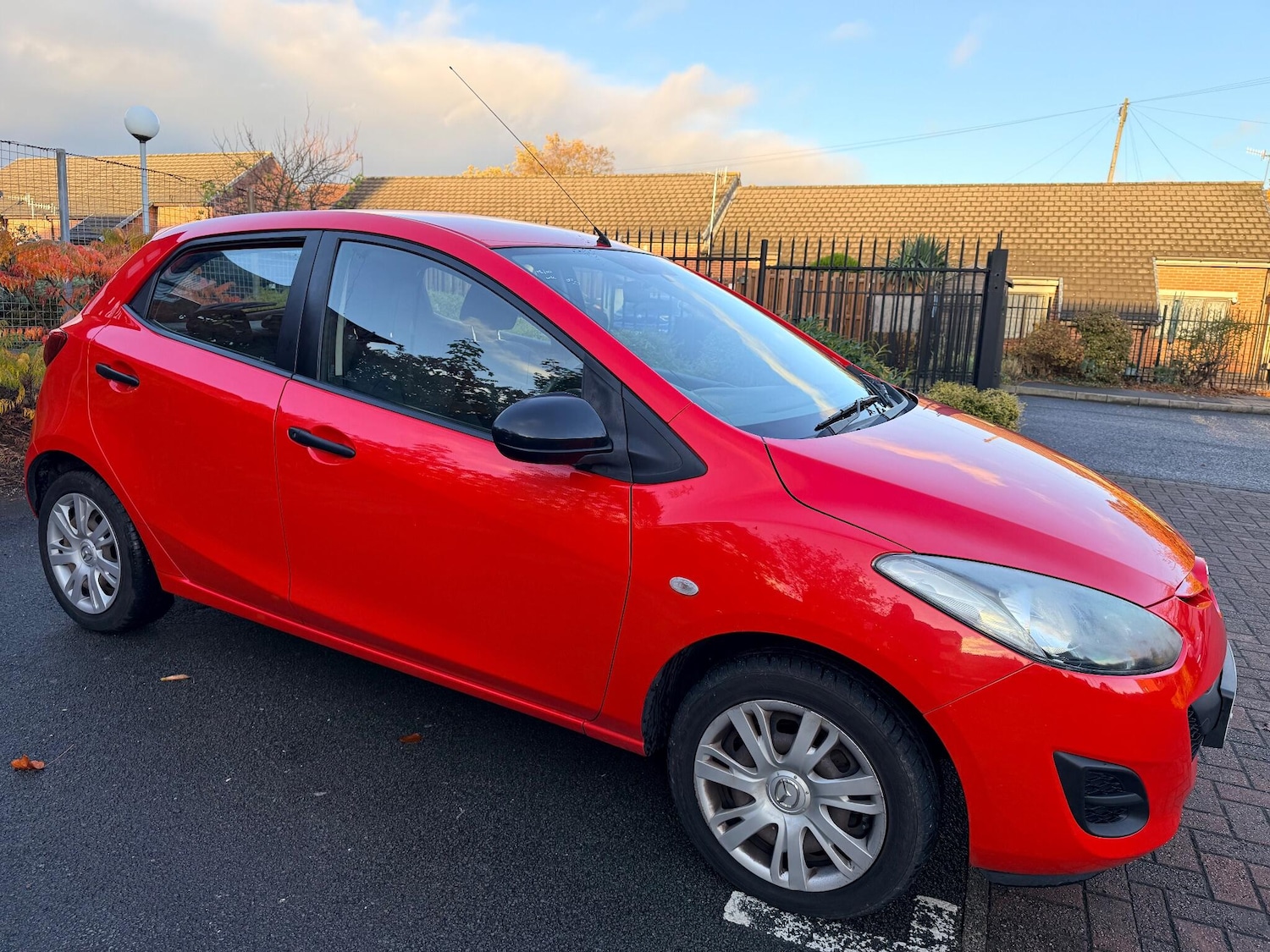 Used Mazda Mazda2 2013 for sale - 76701030: Photo 11