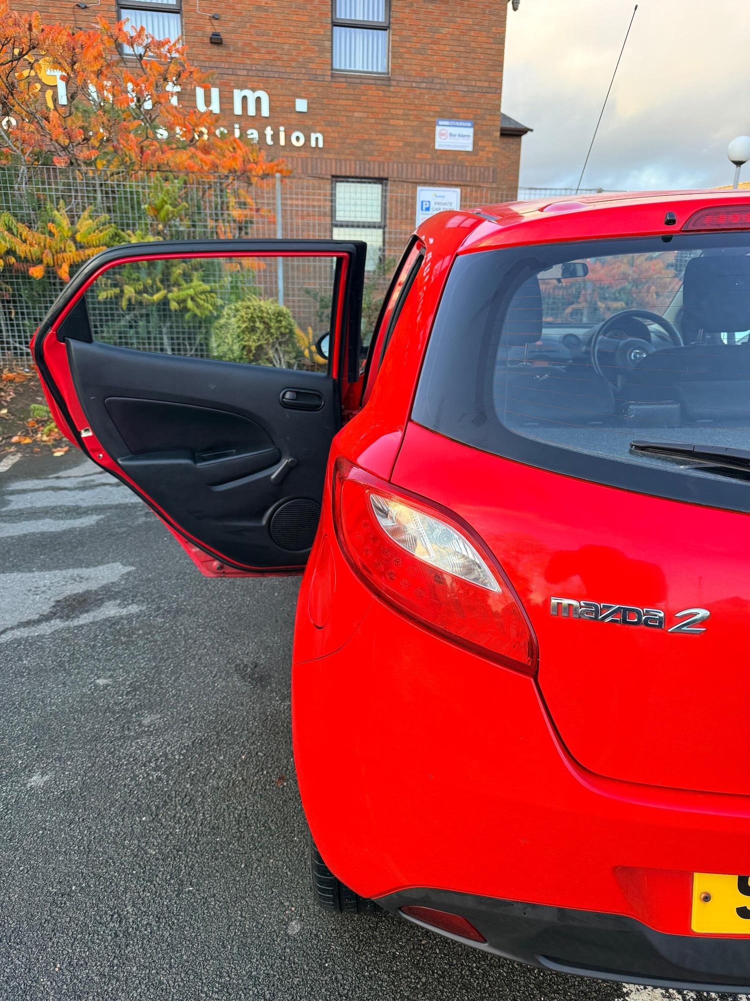 Used Mazda Mazda2 2013 for sale - 76701030: Photo 12