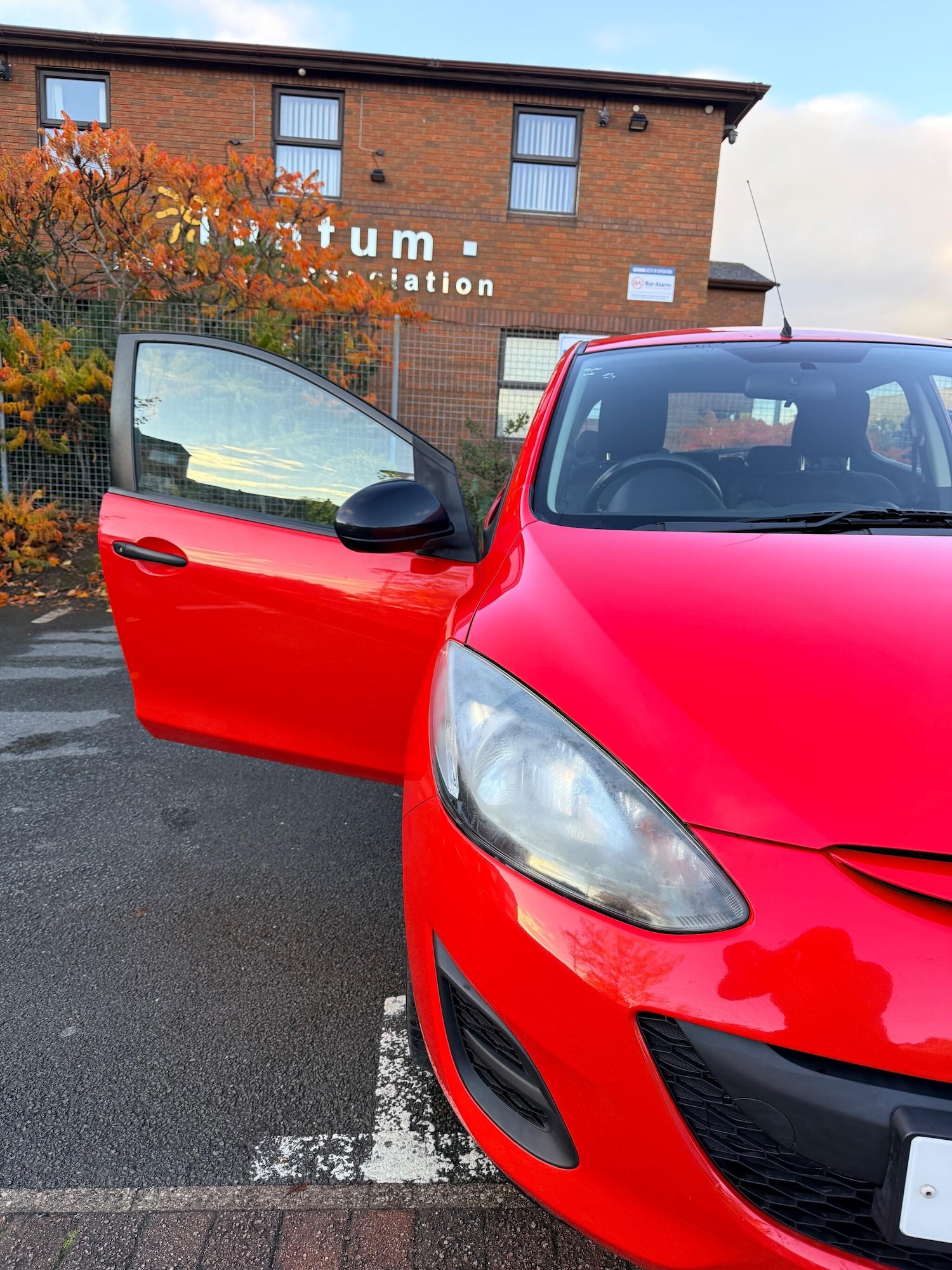 Used Mazda Mazda2 2013 for sale - 76701030: Photo 15