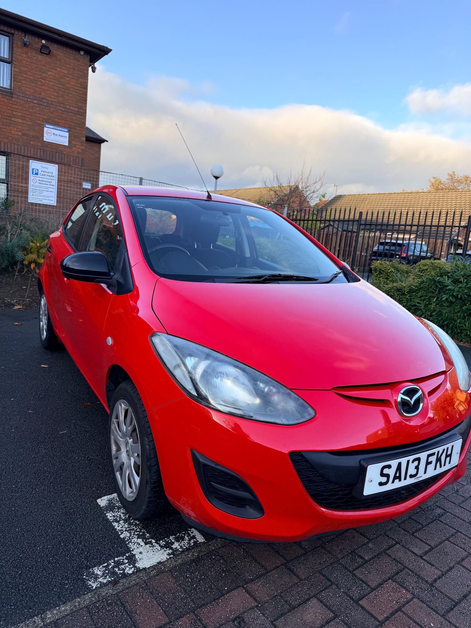 Used Mazda Mazda2 2013 for sale - 76701030: Photo 4