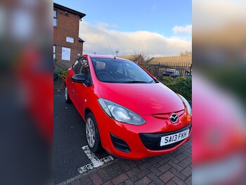 Used Mazda Mazda2 2013 for sale - 76701030: Photo